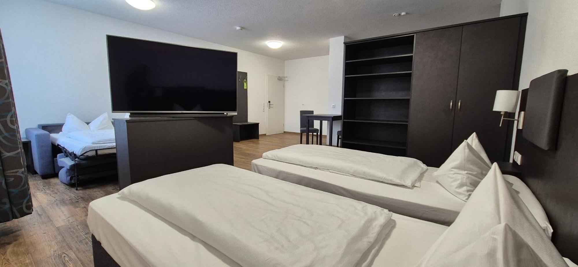 Melvi Hotel 괴핑엔 외부 사진