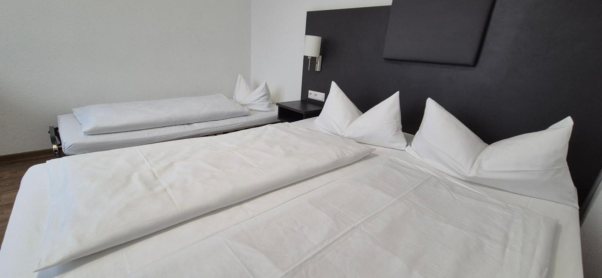 Melvi Hotel 괴핑엔 외부 사진