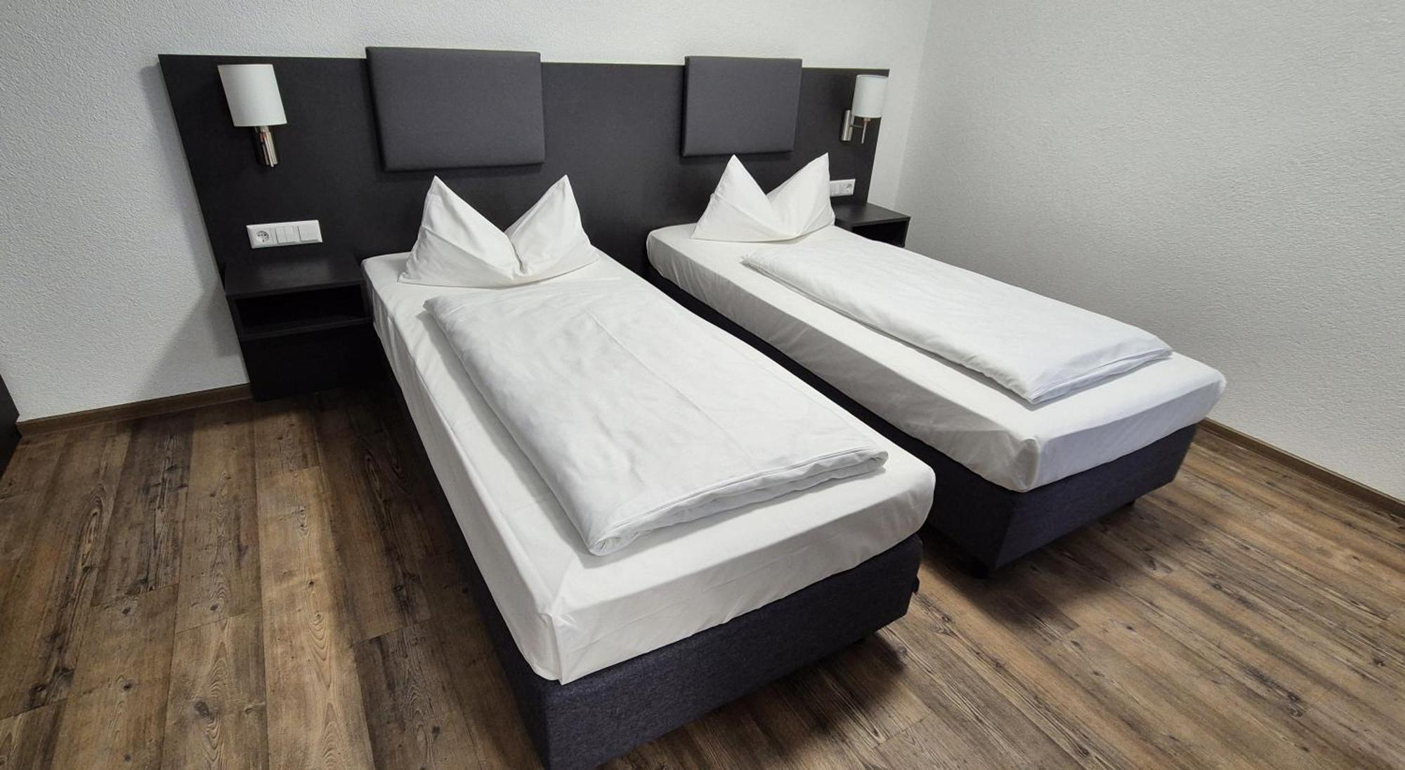 Melvi Hotel 괴핑엔 외부 사진