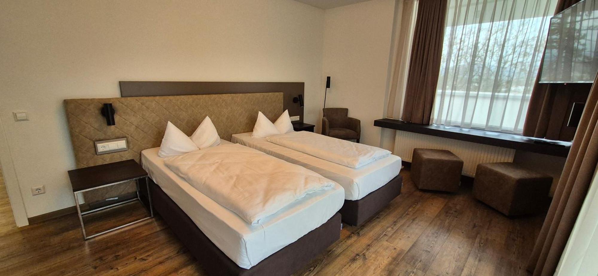 Melvi Hotel 괴핑엔 외부 사진