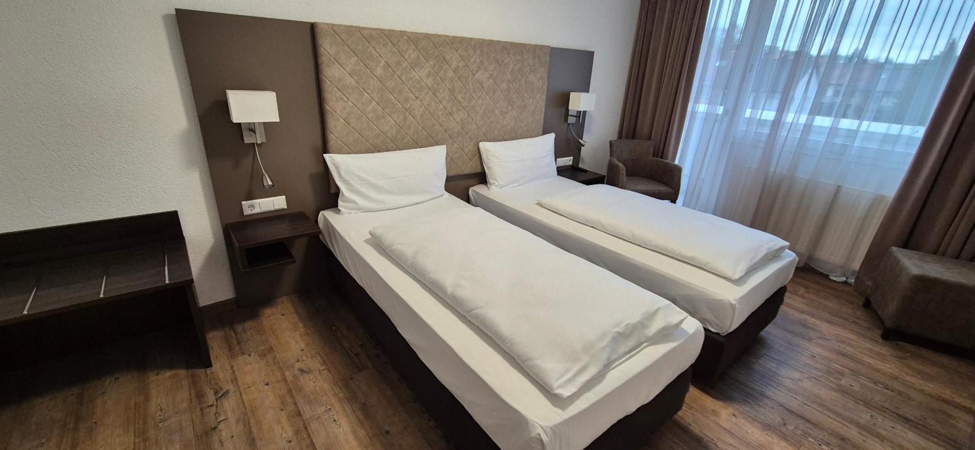 Melvi Hotel 괴핑엔 외부 사진