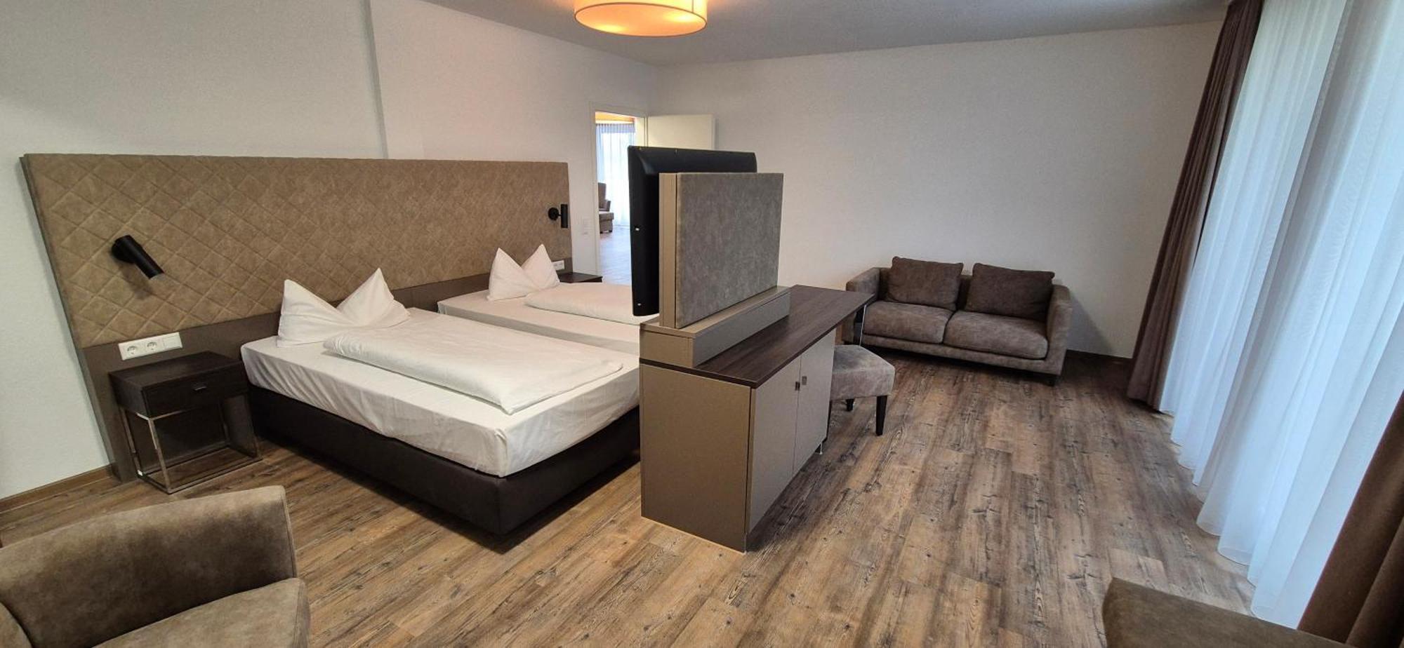Melvi Hotel 괴핑엔 외부 사진